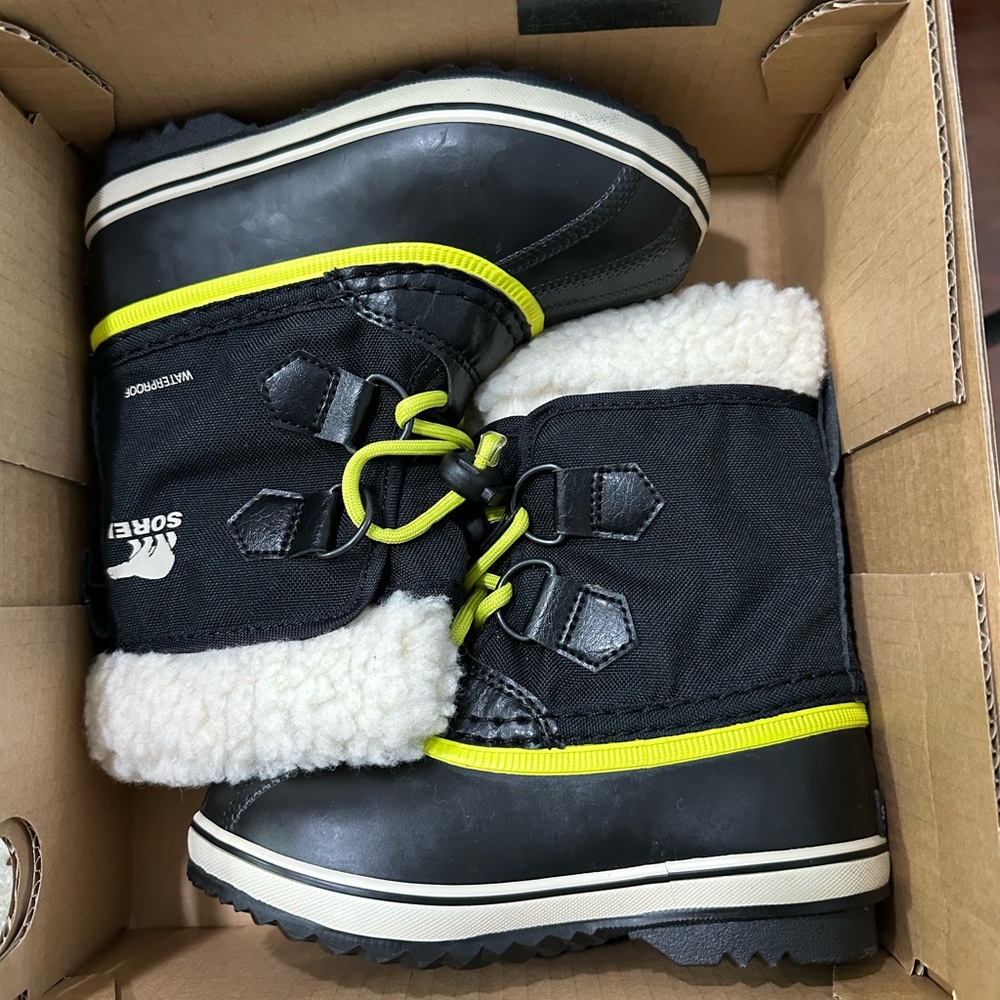Sorel Kids' Black and Neon Yellow Winter Boots